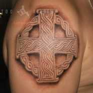 Тату кельтский крест
